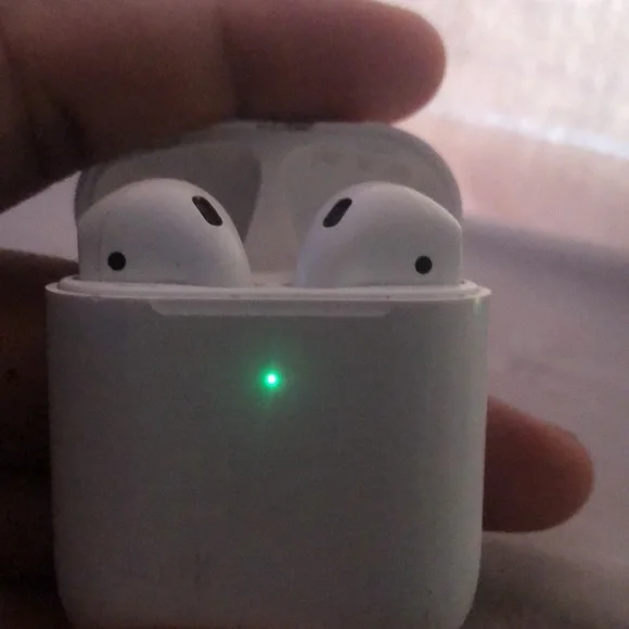 I am selling these airpods gen 2
